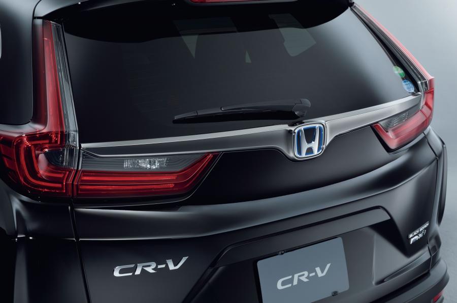 Детали экстерьера Honda CR-V e:HEV Black Edition (RW) 2020 года  (JP) (фото 10 из 14)